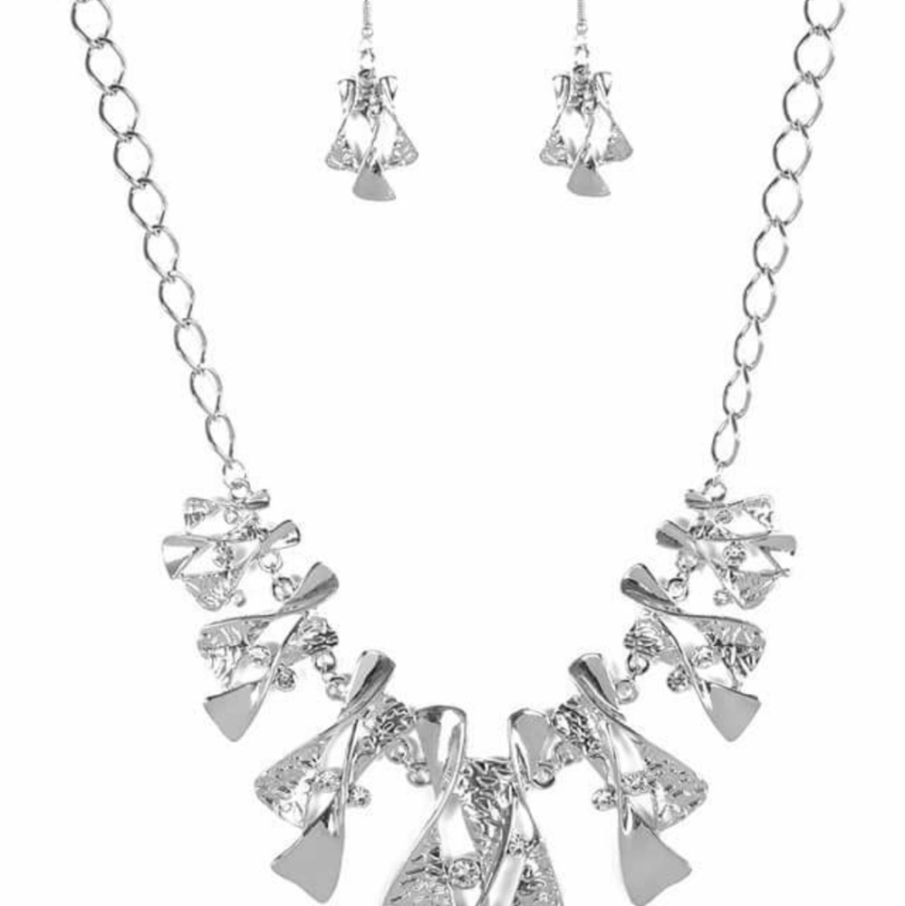 Necklace silver color